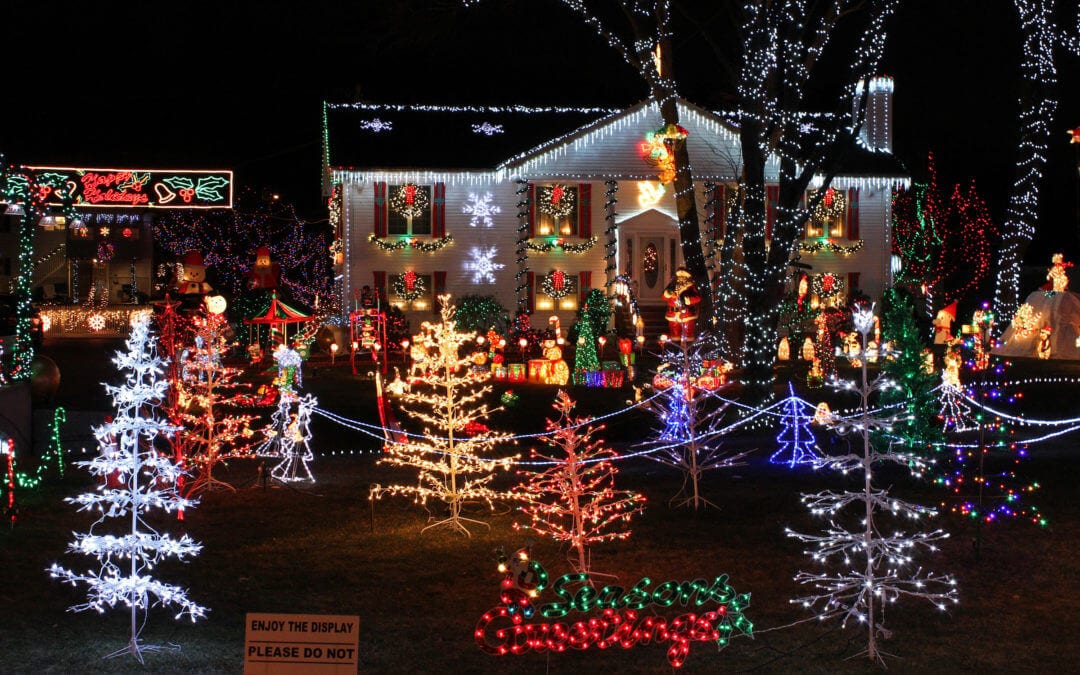 Bah Humbug!  Holiday Lights and Condominium Restrictions: Navigating Time, Place and Size Restrictions